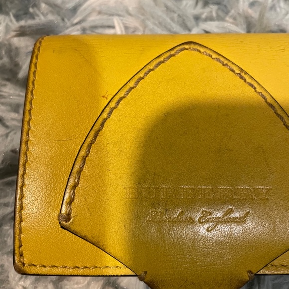 Yellow Burberry Wallet with Card & Cash Slots - Picture 3 of 5